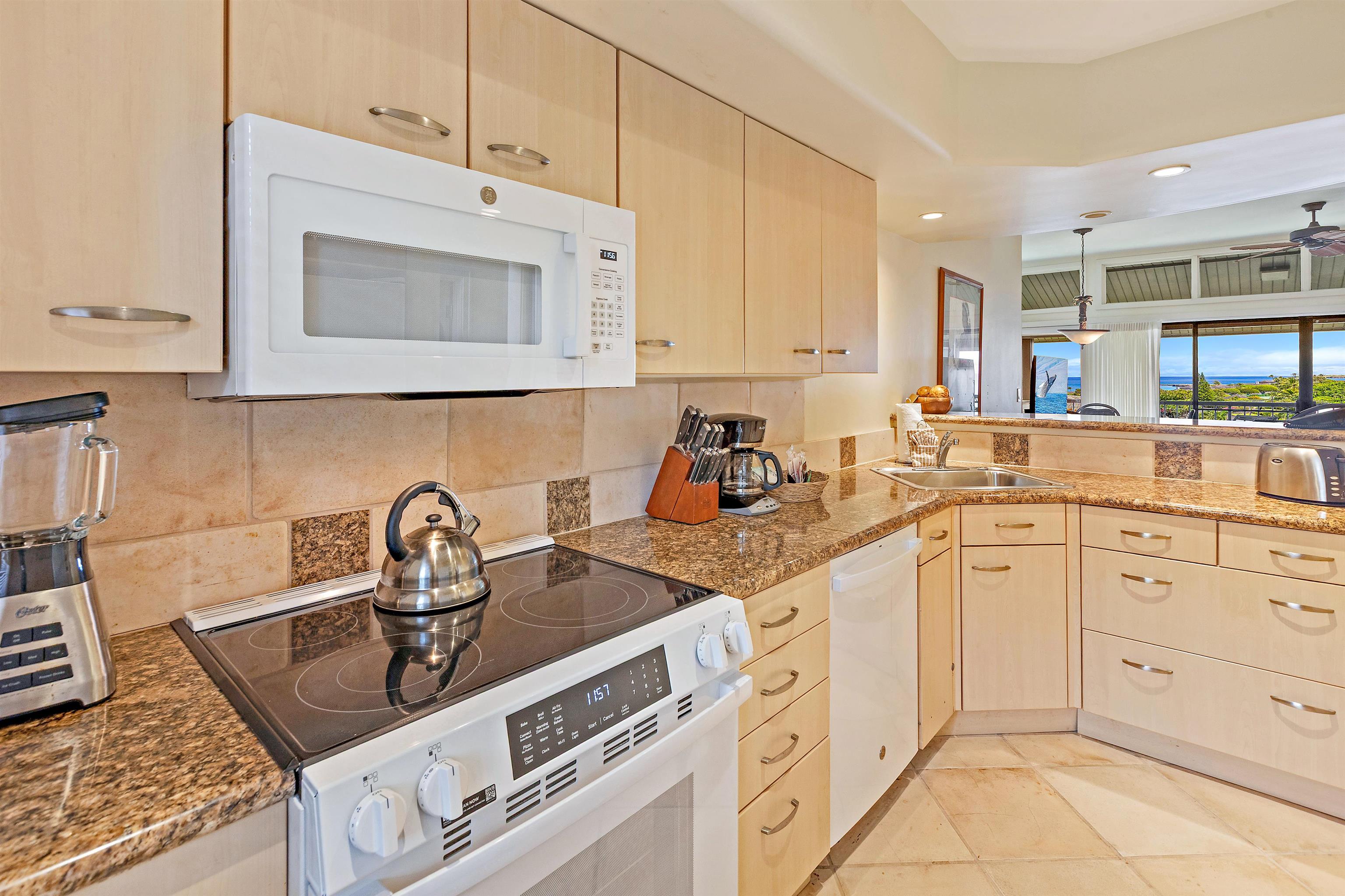 100 Ridge Road, Unit 2022 Lahaina, HI 96761 - Photo 16 of 35