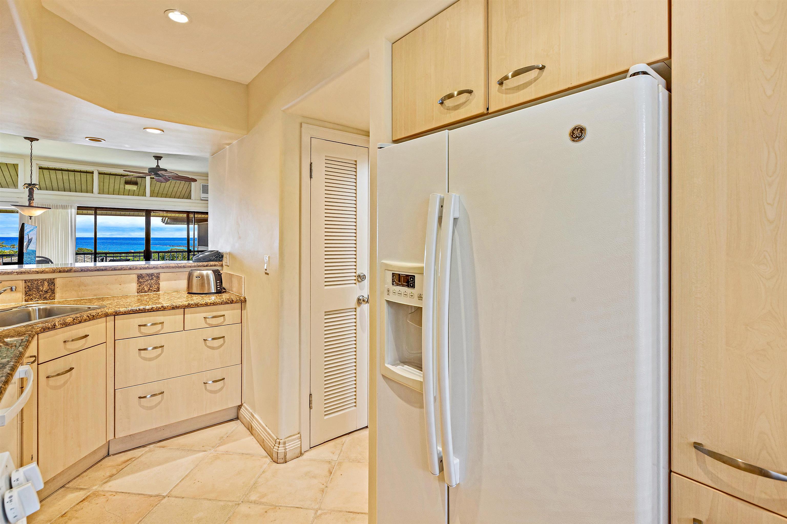 100 Ridge Road, Unit 2022 Lahaina, HI 96761 - Photo 17 of 35