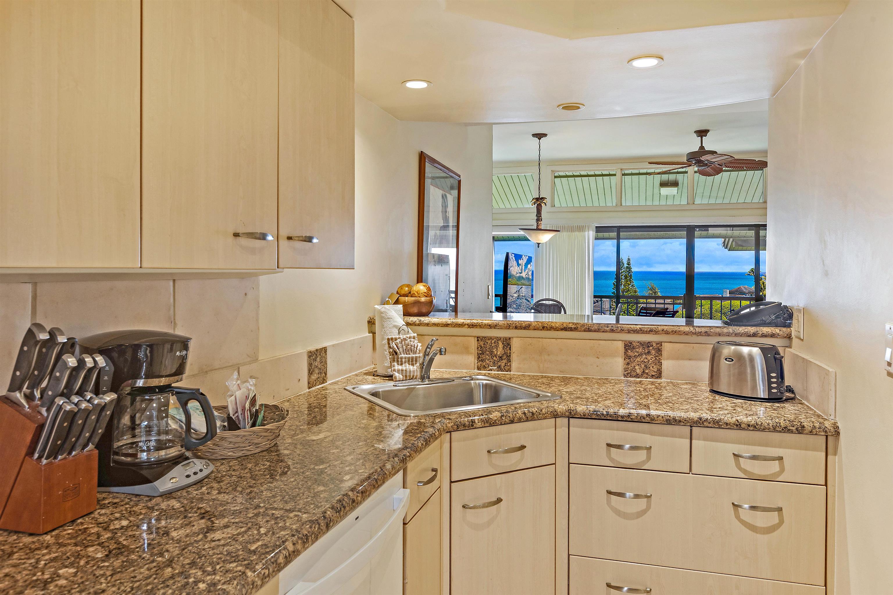 100 Ridge Road, Unit 2022 Lahaina, HI 96761 - Photo 18 of 35
