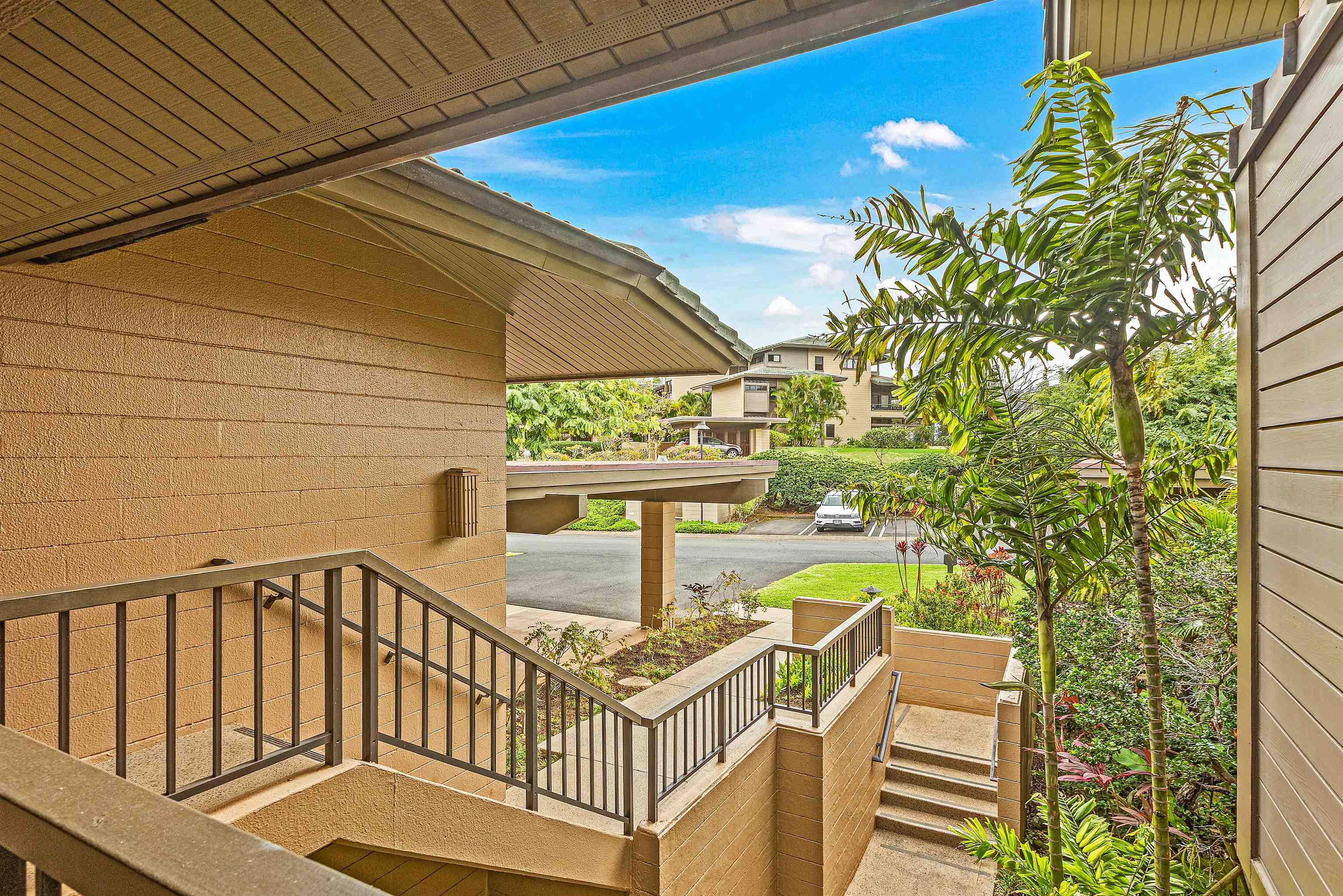 100 Ridge Road, Unit 2022 Lahaina, HI 96761 - Photo 33 of 35