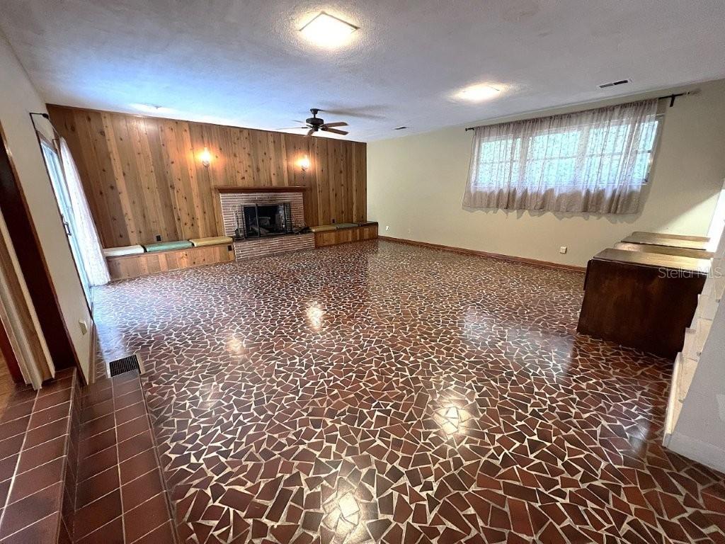 106 Southwest 38th Street Gainesville, FL 32607 - Photo 5 of 36