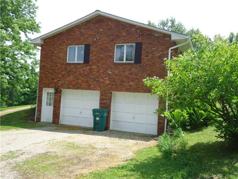 40 Wolfram Road Washington, PA 15301 - Photo 18 of 22 Parking Lot/Garage.