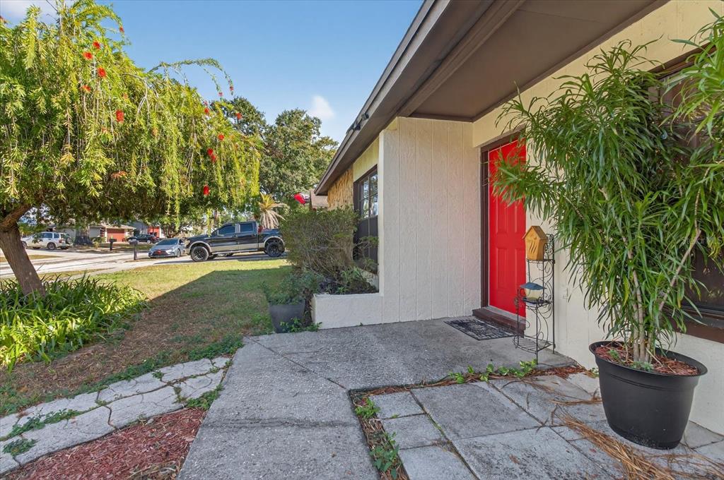 750 Caliente Drive Brandon, FL 33511 - Photo 7 of 71 a front view of a house with garden