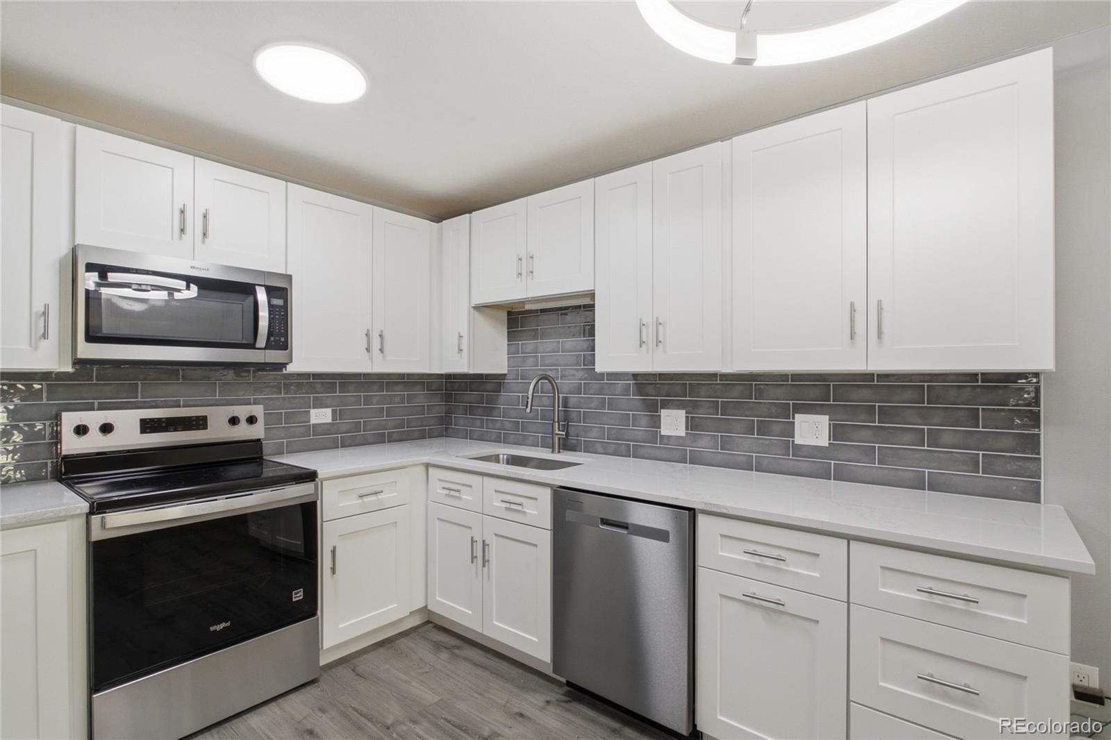 795 South Alton Way, Unit 2A Denver, CO 80247 - Photo 3 of 43