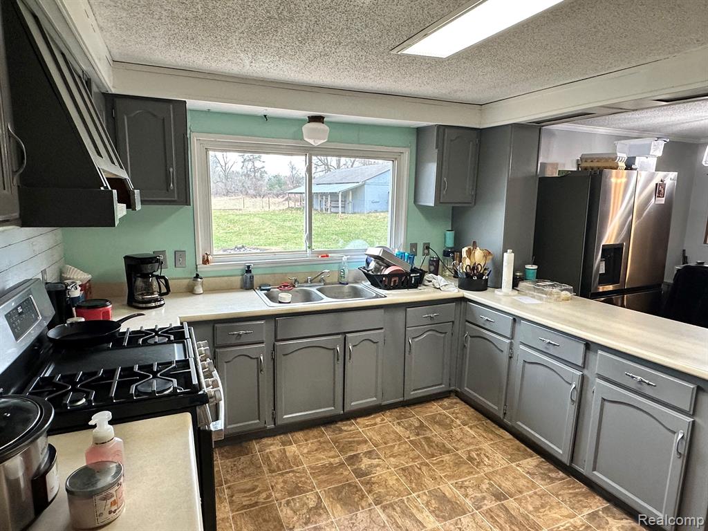 3080 Snoblin Road North Branch, MI 48461 - Photo 2 of 19