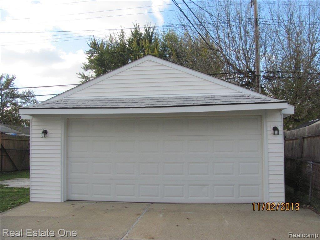 2 Car Garage