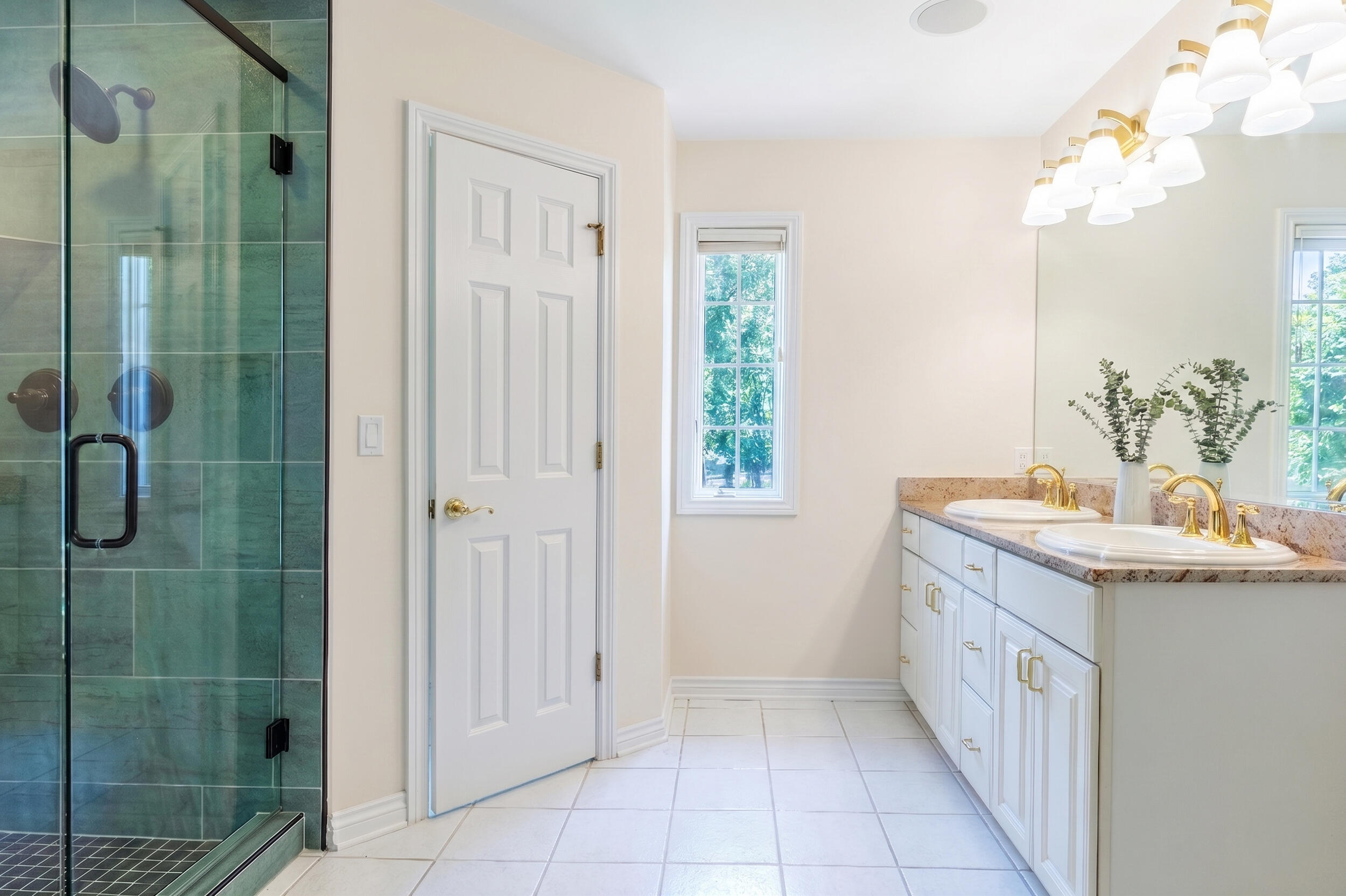 1722 West Kilgore Road Kalamazoo, MI 49008 - Photo 26 of 54 Kilgore_1722_Interior (2)