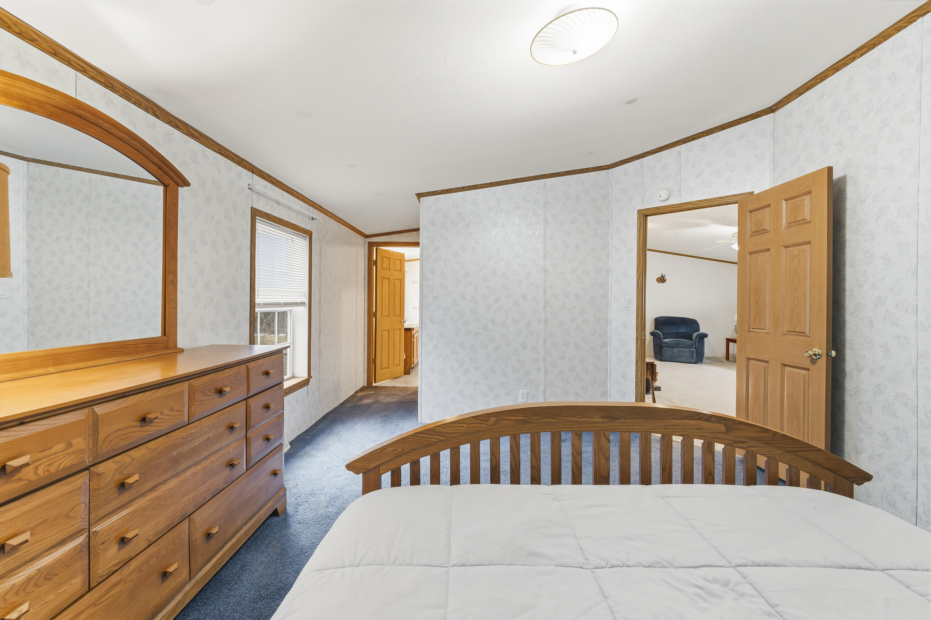 367 River Road Topsham, ME 04086 - Photo 22 of 76 Primary Bedroom w/ Bath