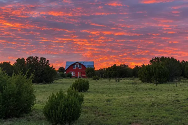 $515,000 | 128 Mission Hills Road, Estancia, NM 87016