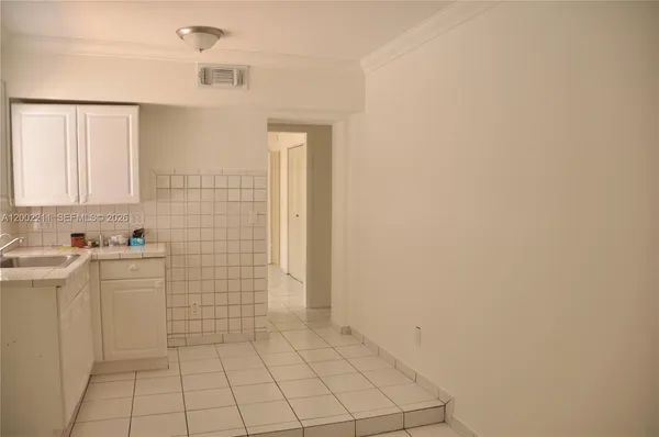 $695,500 | 1301 West 61st Place, Hialeah, FL 33012