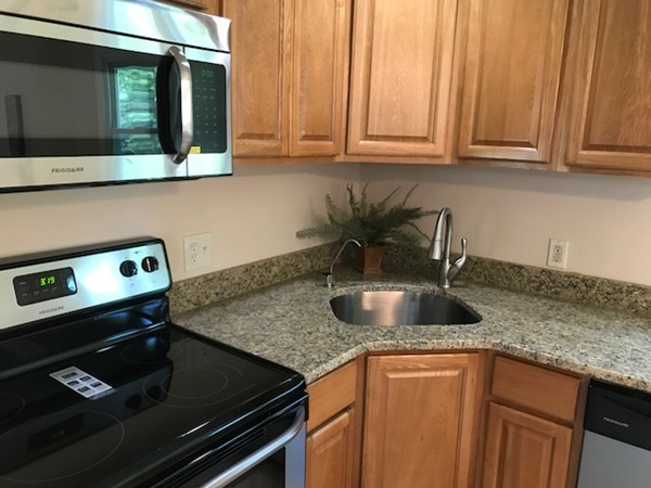 79 Dudley Road Oxford, MA 01540 - Photo 2 of 16 Gallery Image 2