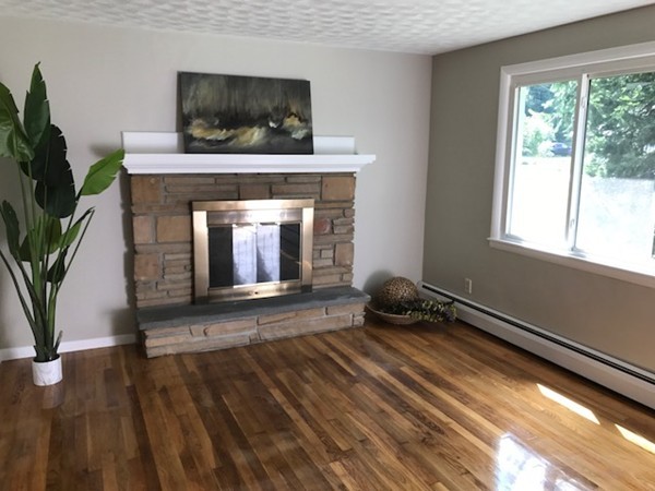 79 Dudley Road Oxford, MA 01540 - Photo 6 of 16 Gallery Image 6