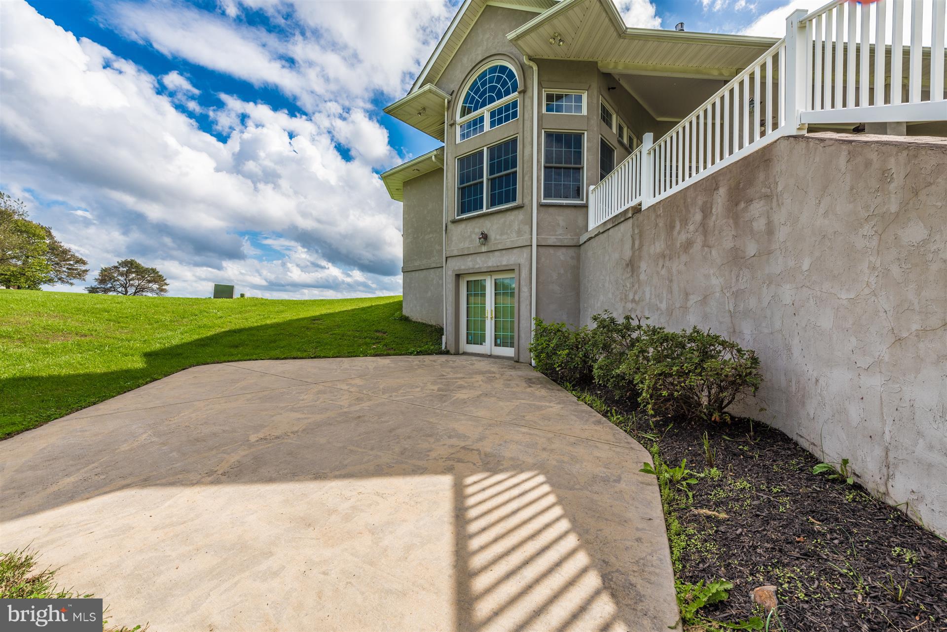 10534 Liberty Road Frederick, MD 21701 - Photo 45 of 49 2nd Patio