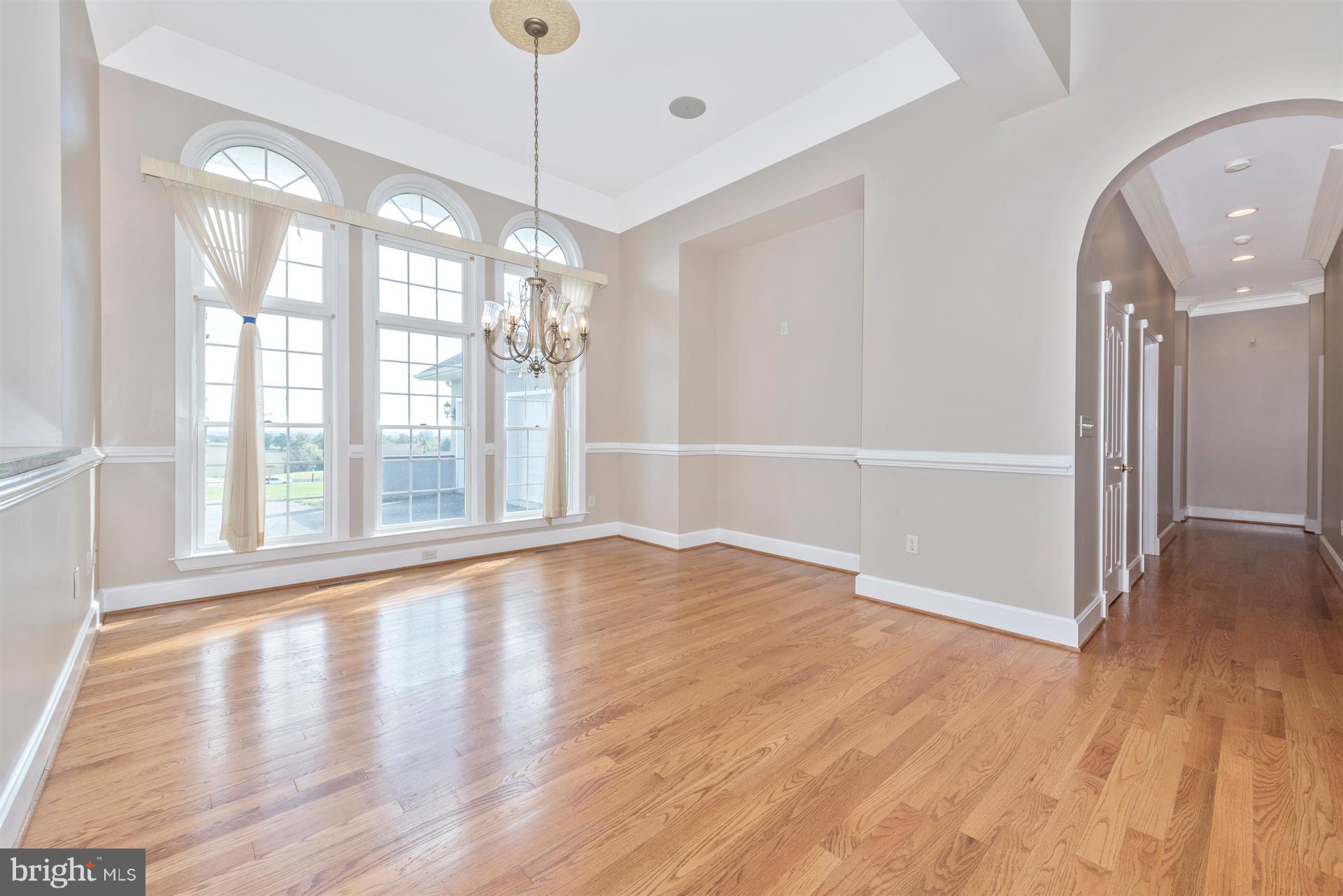 10534 Liberty Road Frederick, MD 21701 - Photo 6 of 49 Dining Room