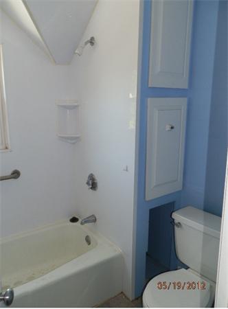 966 Main Street Clinton, MA 01510 - Photo 4 of 6 Gallery Image 4