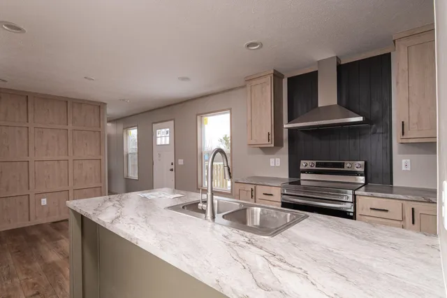 $93,999 | 32 Oak Lane, Springfield, VT 05156