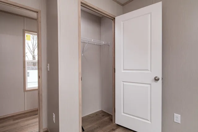 $93,999 | 32 Oak Lane, Springfield, VT 05156