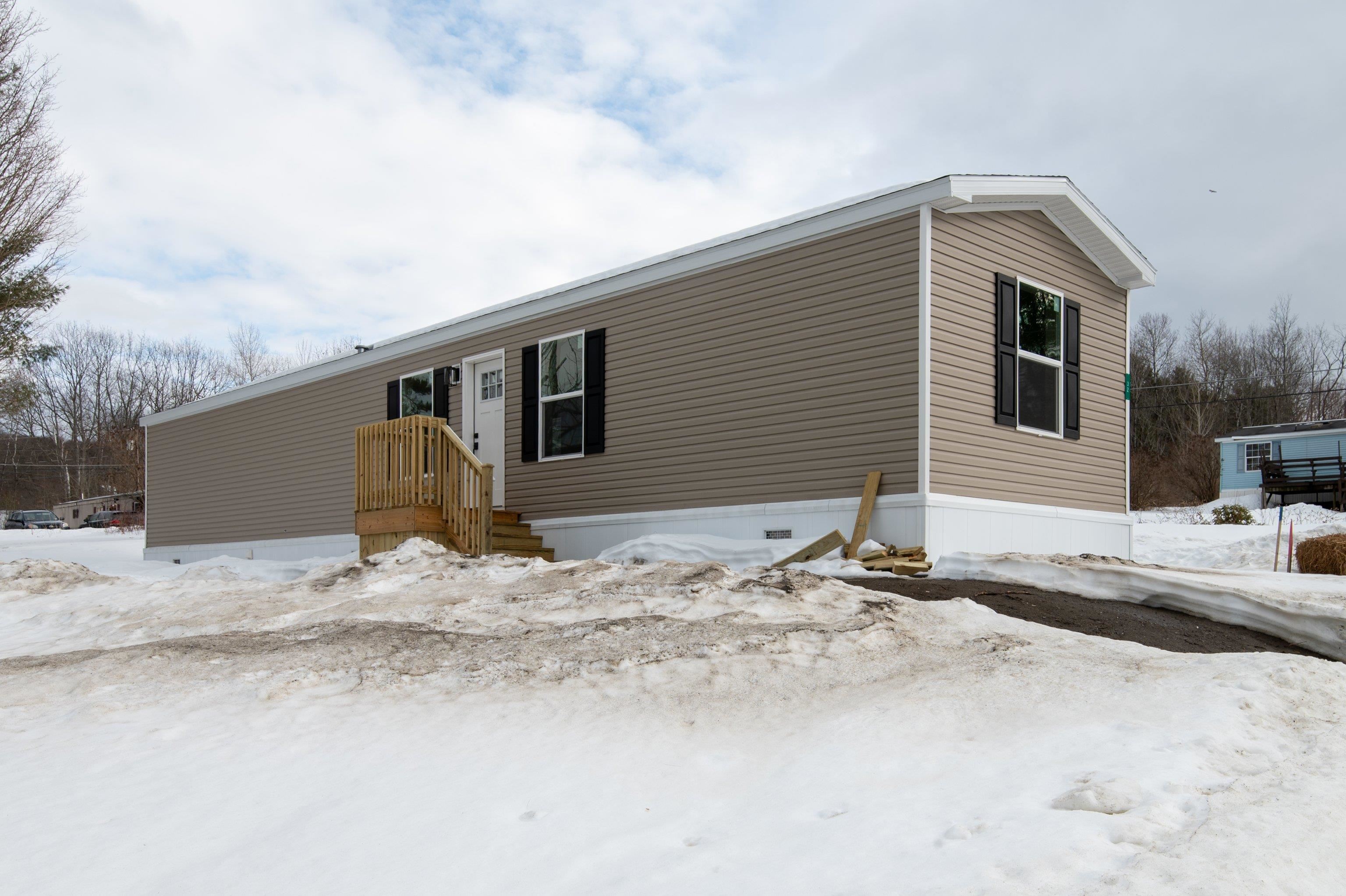 32 Oak Lane Springfield, VT 05156 - Photo 8 of 28