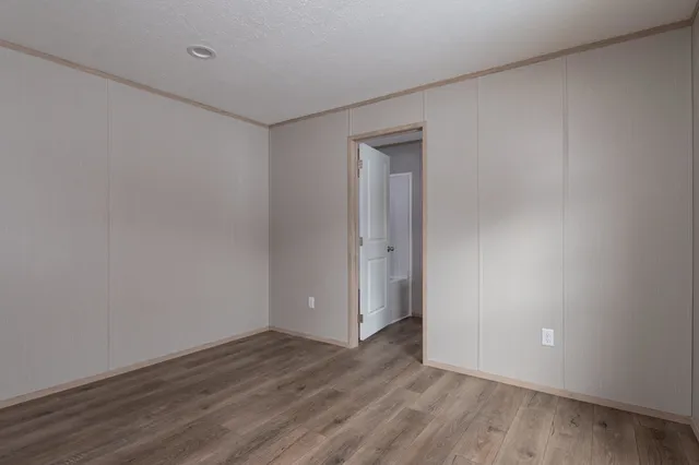 $93,999 | 32 Oak Lane, Springfield, VT 05156