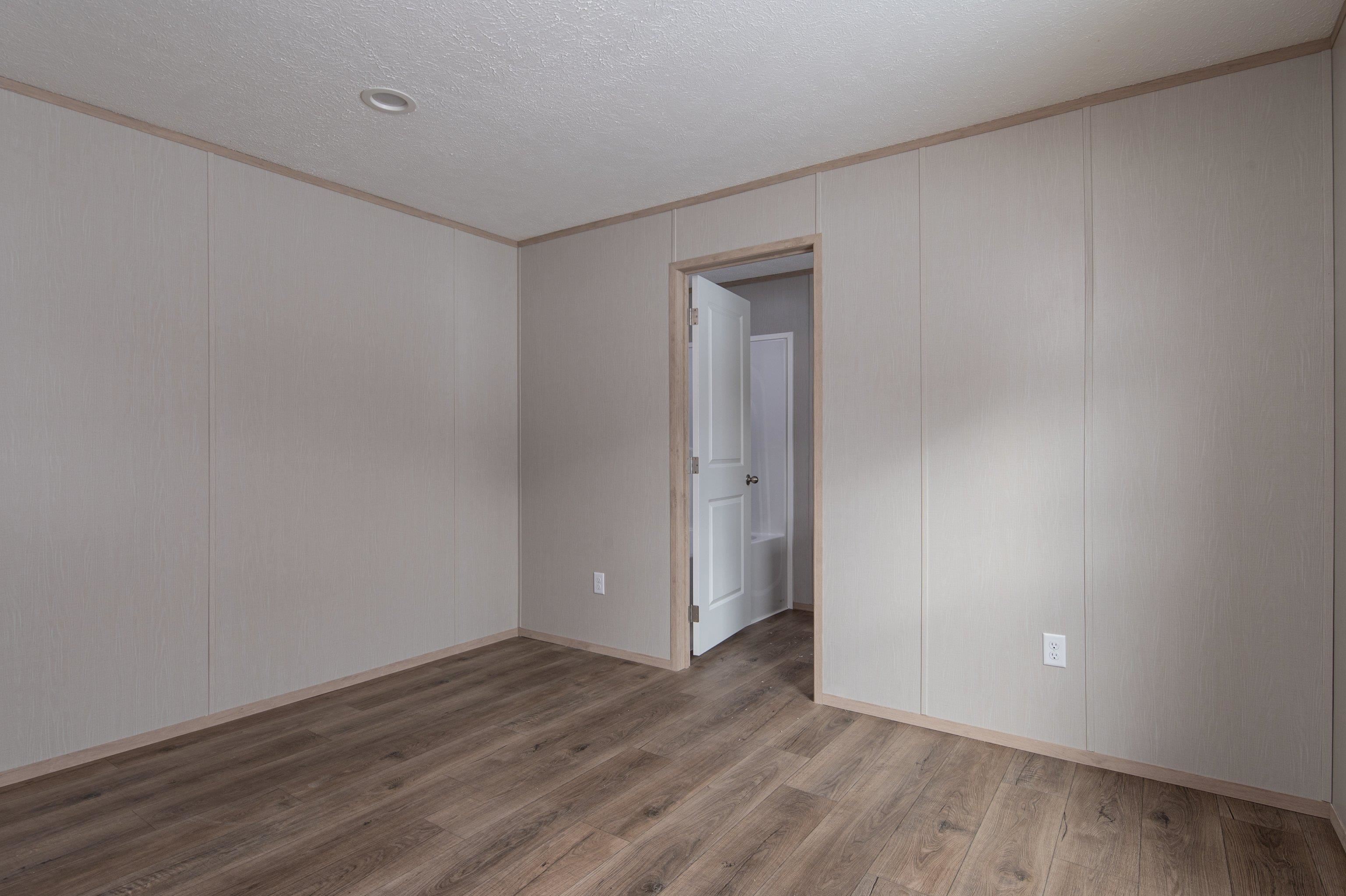 32 Oak Lane Springfield, VT 05156 - Photo 9 of 28