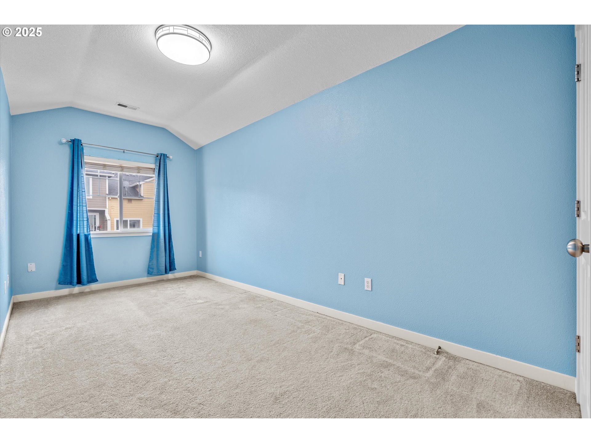 2590 Northwest 2nd Terrace Gresham, OR 97030 - Photo 27 of 31