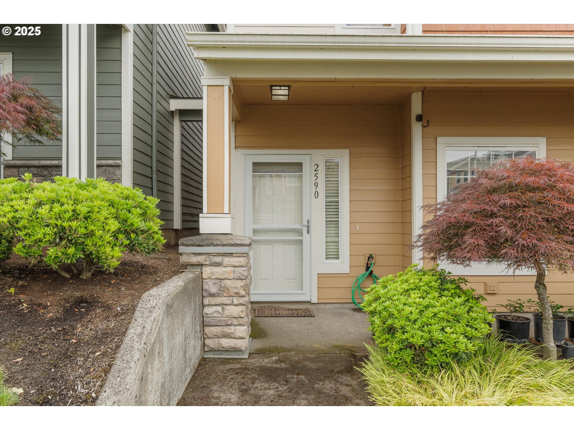 2590 Northwest 2nd Terrace Gresham, OR 97030 - Photo 3 of 31