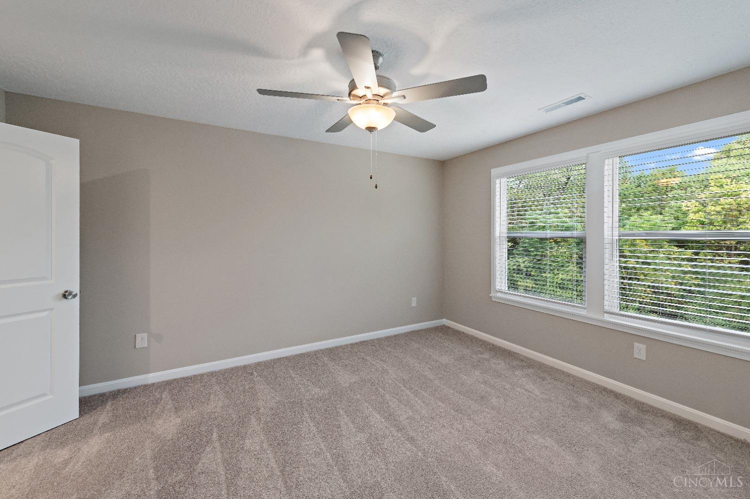 611 Tradition Ridge, Unit 80304 Cincinnati, OH 45245 - Photo 11 of 25 Gallery Image 11