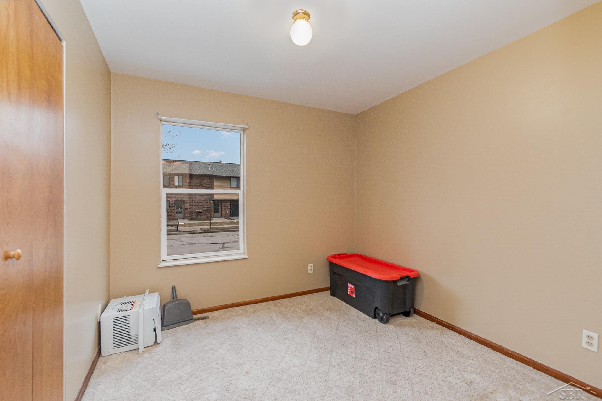 800 3rd Street Bay City, MI 48708 - Photo 8 of 21 Bedroom 1