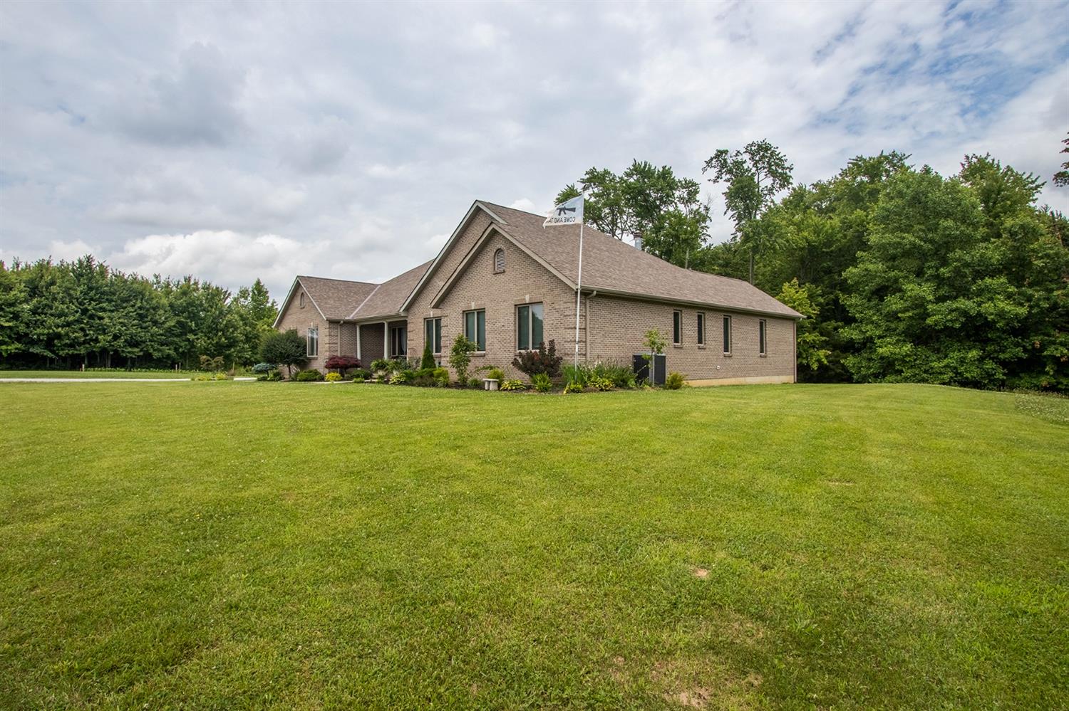 23576 Lake Tambo Road Sunman, IN 47041 - Photo 9 of 92