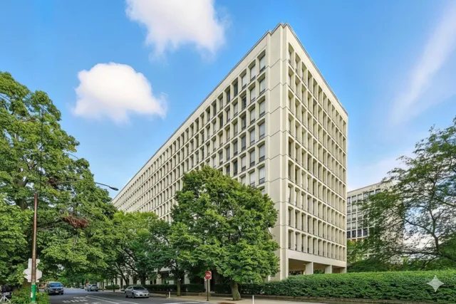 $145,000 | 1450 East 55th Street, Unit 923S, Chicago, IL 60615