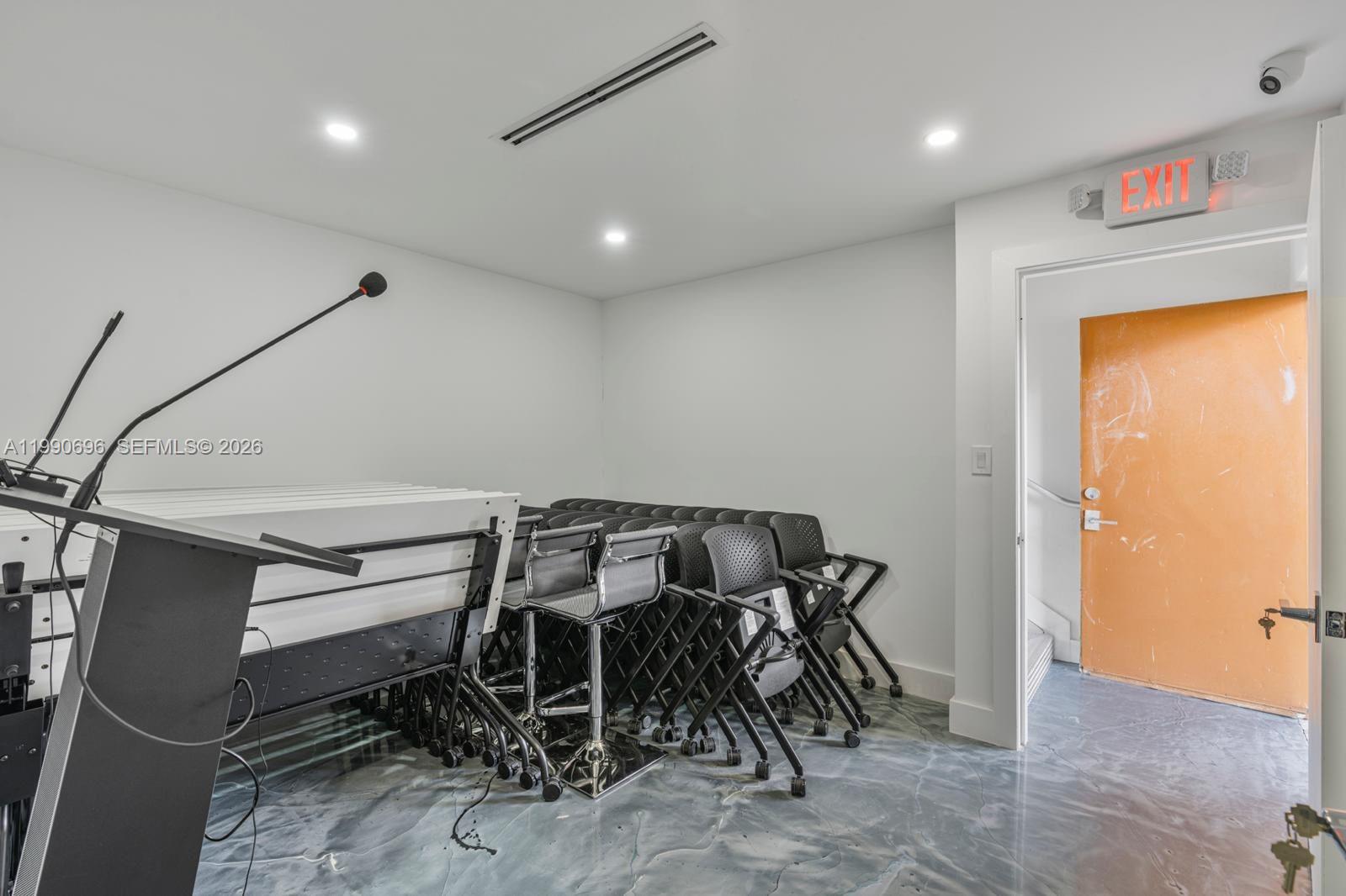 2075 West 76th Street, Unit 1 Hialeah, FL 33016 - Photo 32 of 50 Photo 34