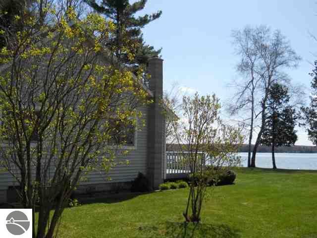 8535 Strawberry Point Road Grawn, MI 49637 - Photo 4 of 24 1734992-3.JPG