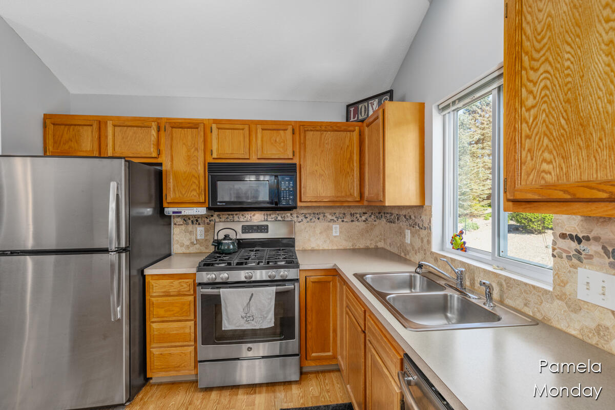 11525 Barnsley Road Lowell, MI 49331 - Photo 6 of 20 IMG_1006