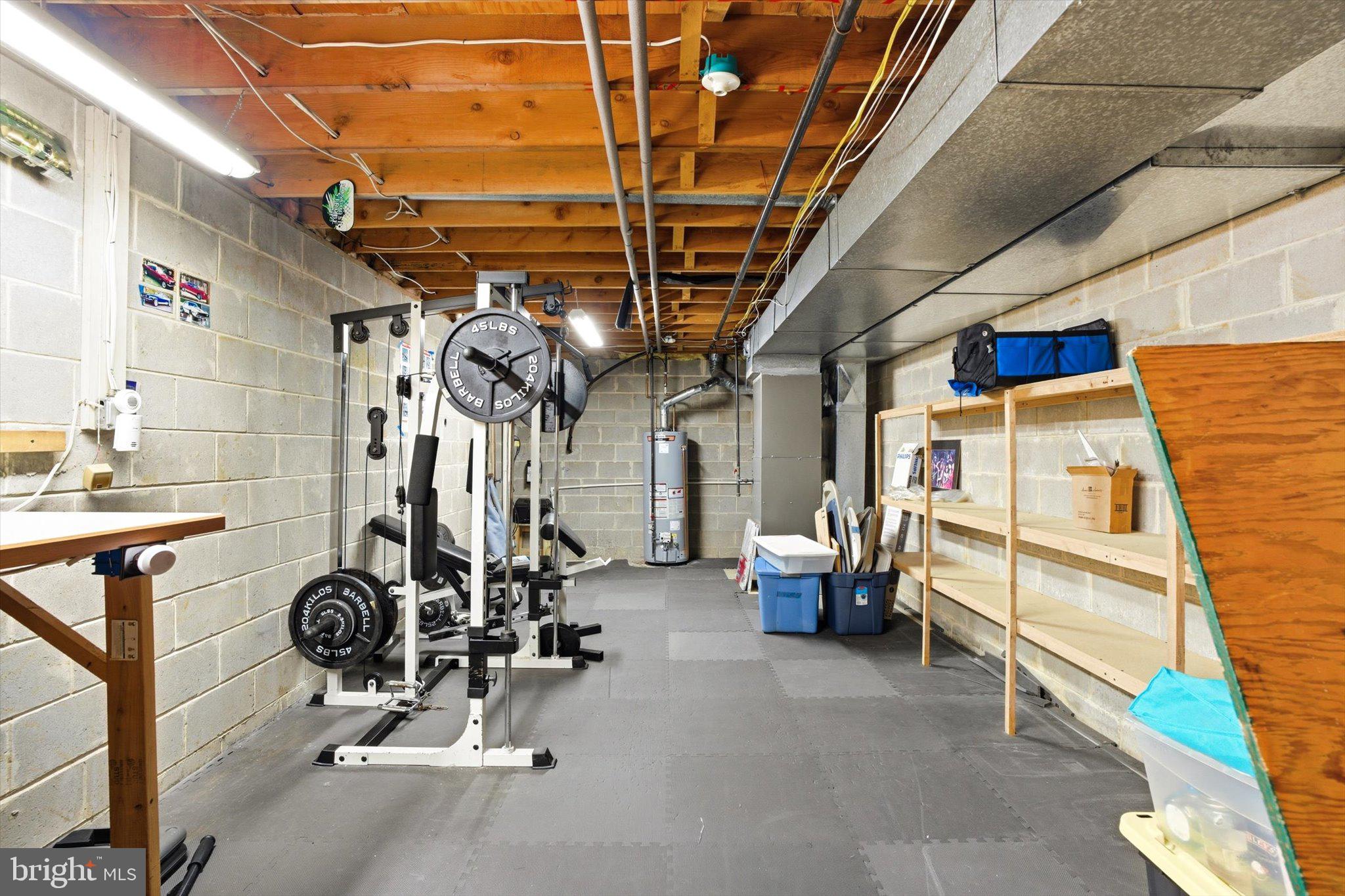 25446 Mt Pleasant Road Columbus, NJ 08022 - Photo 26 of 32 a view of a room with gym equipment