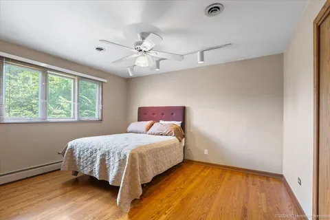 $399,000 | 9600 Mayfield Avenue, Oak Lawn, IL 60453