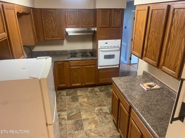 $209,900 | 501 Boone Drive, Harrogate, TN 37752