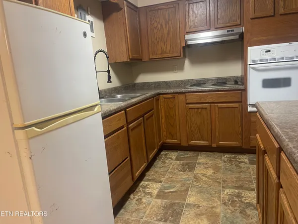 $209,900 | 501 Boone Drive, Harrogate, TN 37752