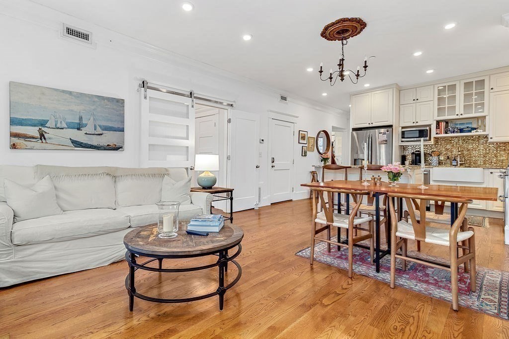 34 Worcester Square, Unit 4 Boston, MA 02118 - Photo 6 of 18