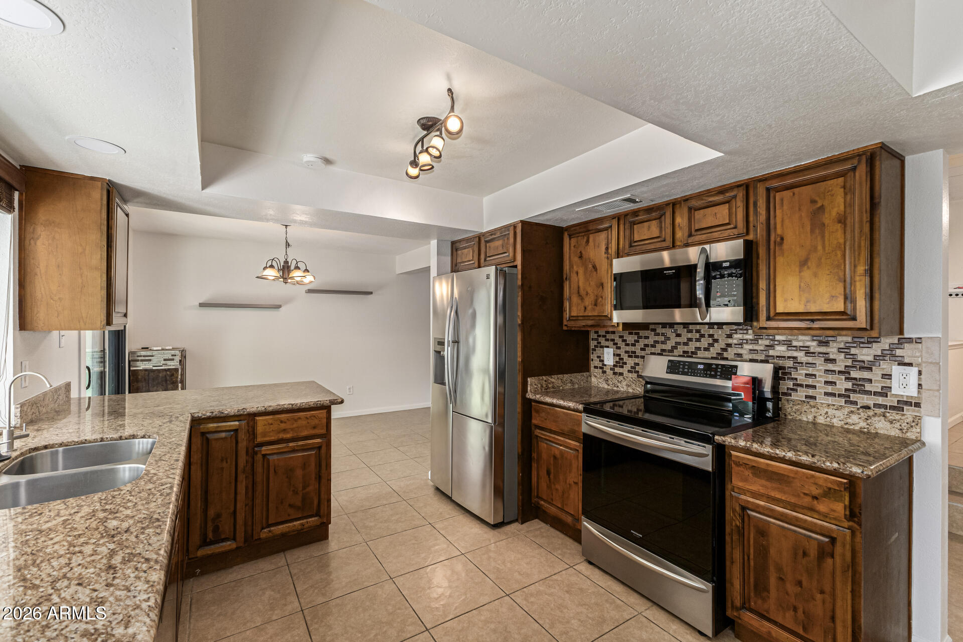 108 North Terrace Road Chandler, AZ 85226 - Photo 14 of 41