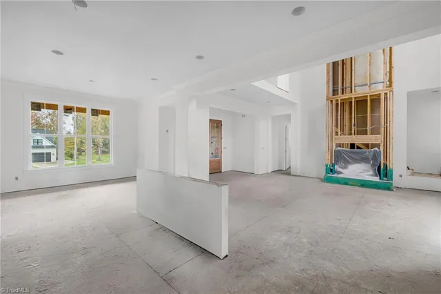 6099 Reynolda Trace, Greensboro, NC 27455