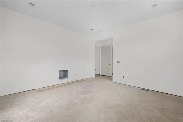 6099 Reynolda Trace, Greensboro, NC 27455