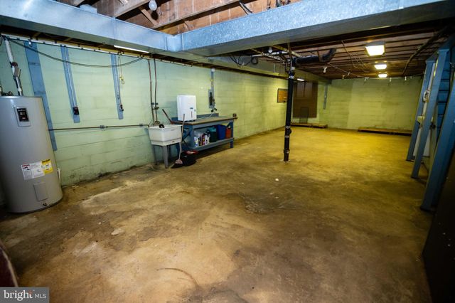 $279,000 | 987 Putnam Boulevard, Wallingford, PA 19086