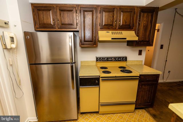 $279,000 | 987 Putnam Boulevard, Wallingford, PA 19086