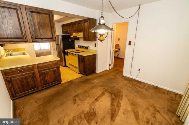 $279,000 | 987 Putnam Boulevard, Wallingford, PA 19086