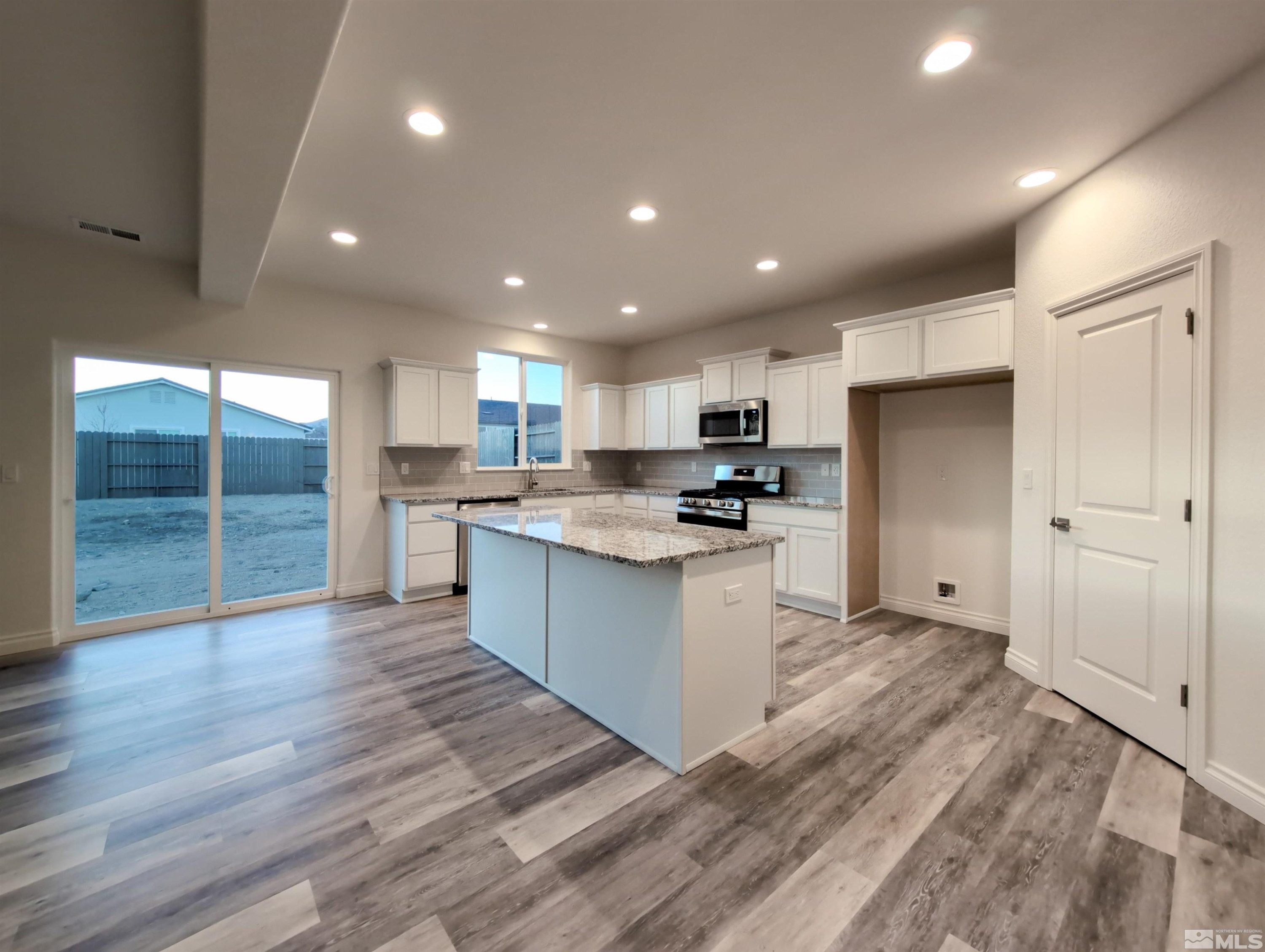 4015 Cold Springs Drive Reno, NV 89508 - Photo 6 of 27 Photo 6