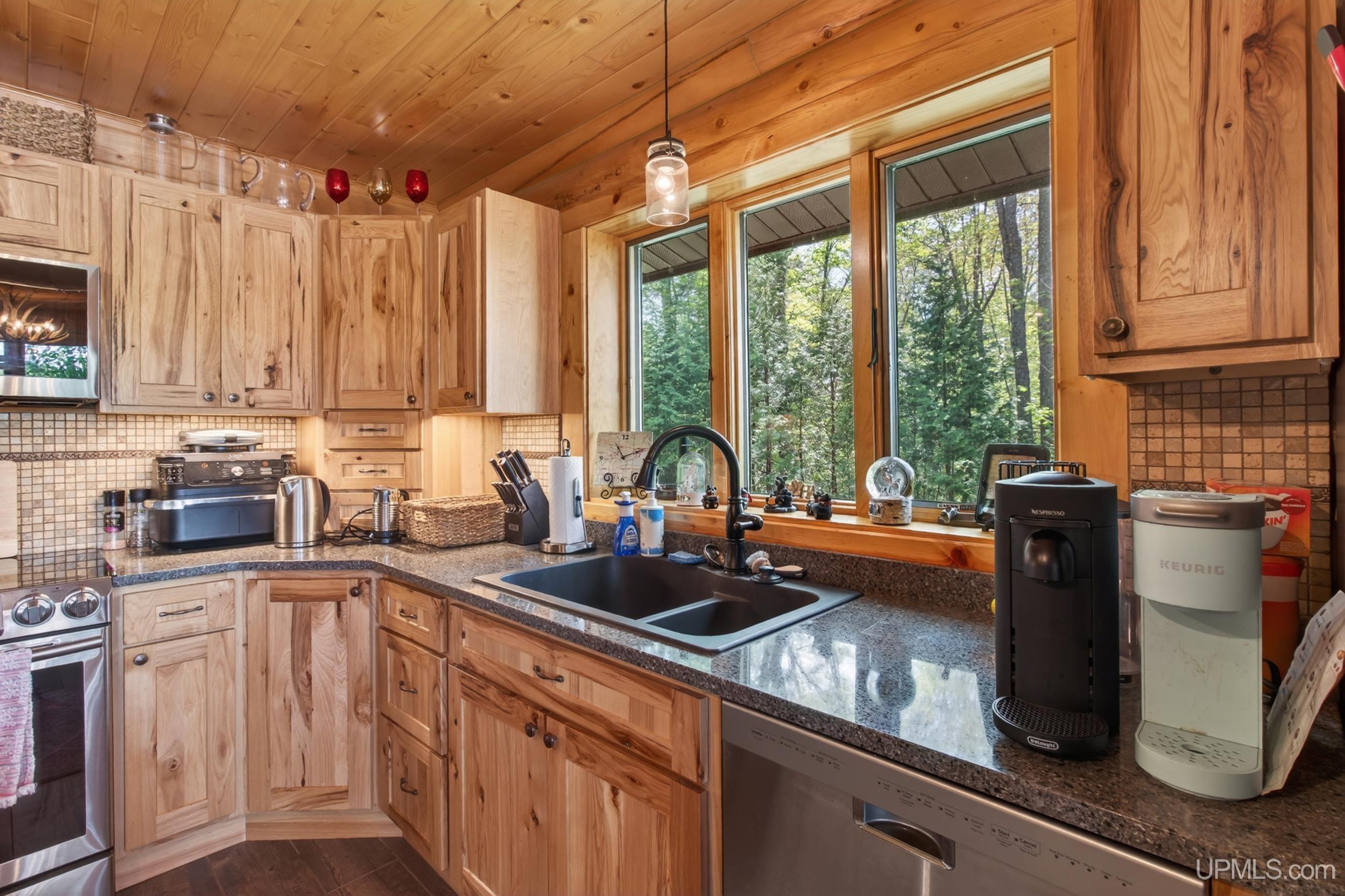 25916 Imperial Heights Road Michigamme, MI 49861 - Photo 7 of 49