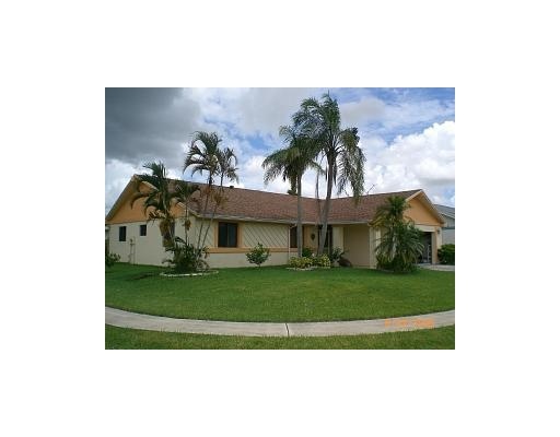 9729 Carousel Circle South Boca Raton, FL 33434 - Photo 1 of 13 Primary Photo