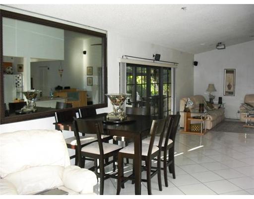 9729 Carousel Circle South Boca Raton, FL 33434 - Photo 3 of 13 Additional Photo