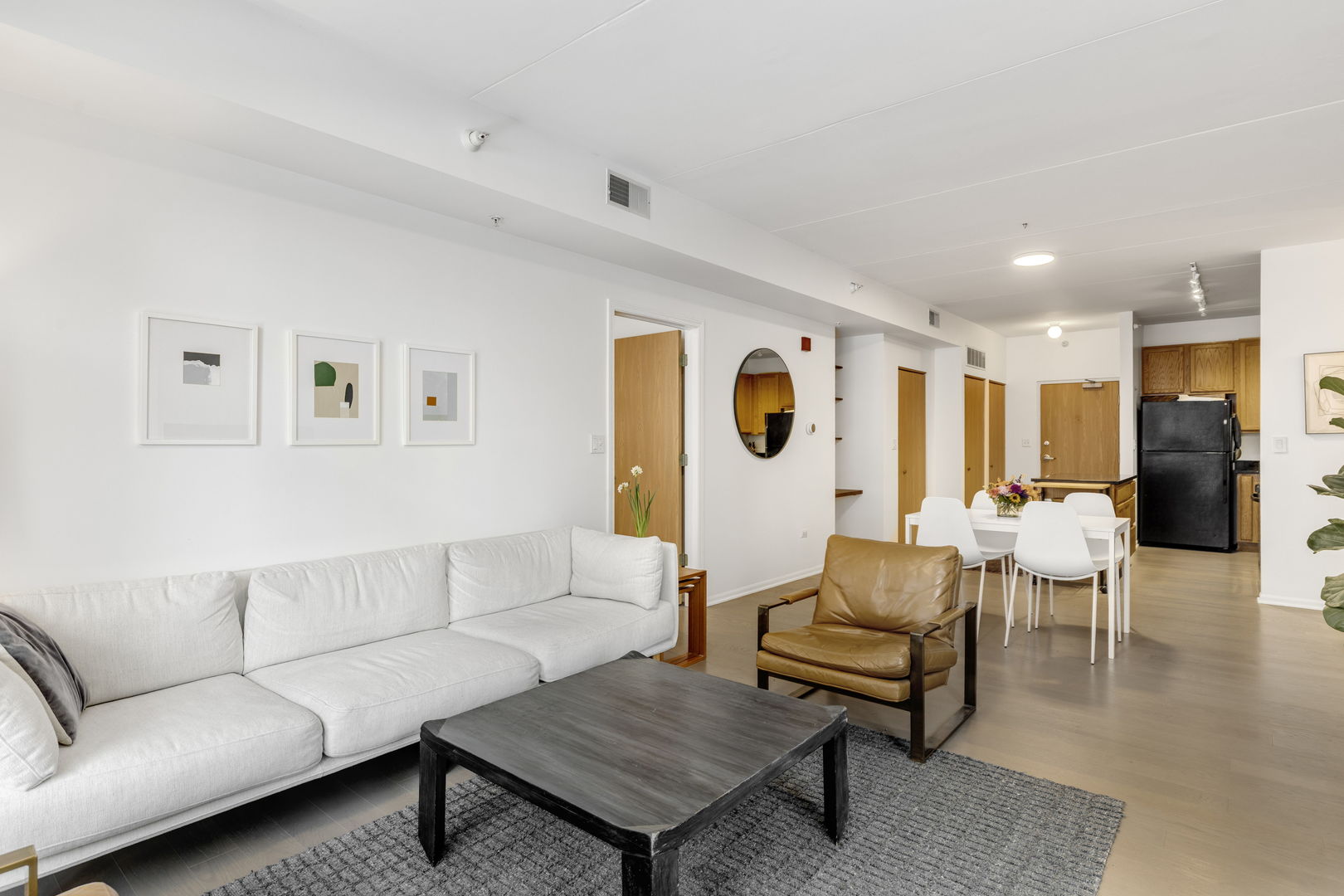 515 Main Street, Unit 308 Evanston, IL 60202 - Photo 9 of 18