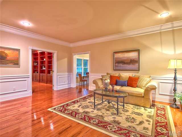 9564 Club Valley Way Raleigh, NC 27617 - Photo 4 of 25 Gallery Image 4